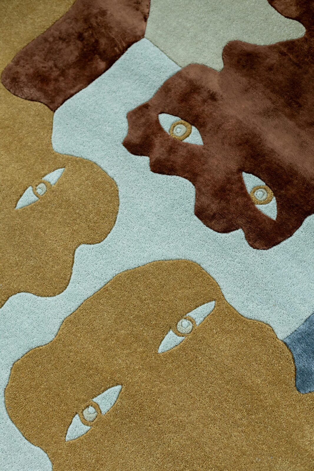 В НАЛИЧИИ: ARRAK "VIEWERS" (1970) IN BEIGE-TERRACOTA HUES КОВЕР — изображение 5